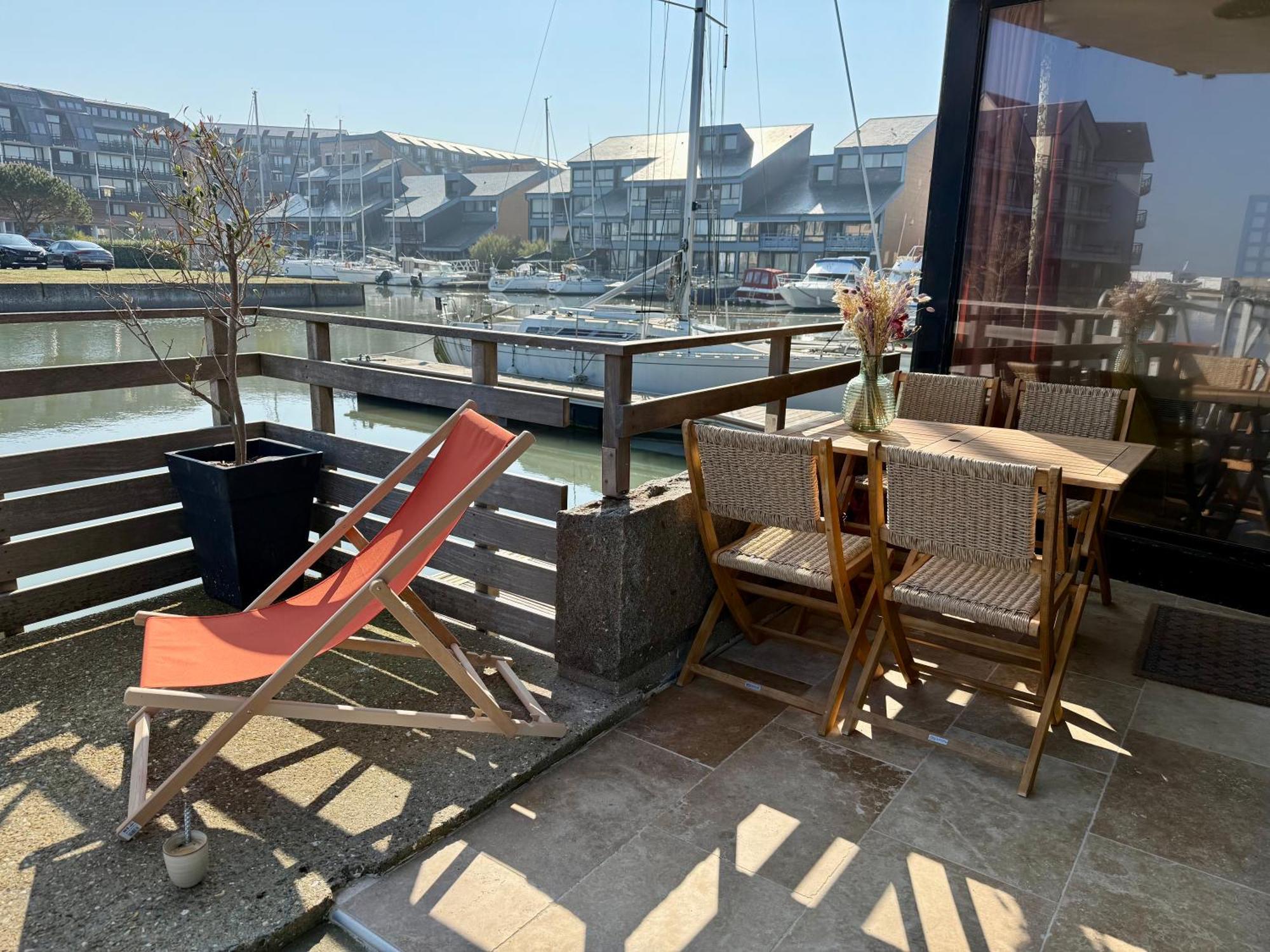 Ressourcement Et Bien Etre En Bord De Mer Deauville Luaran gambar